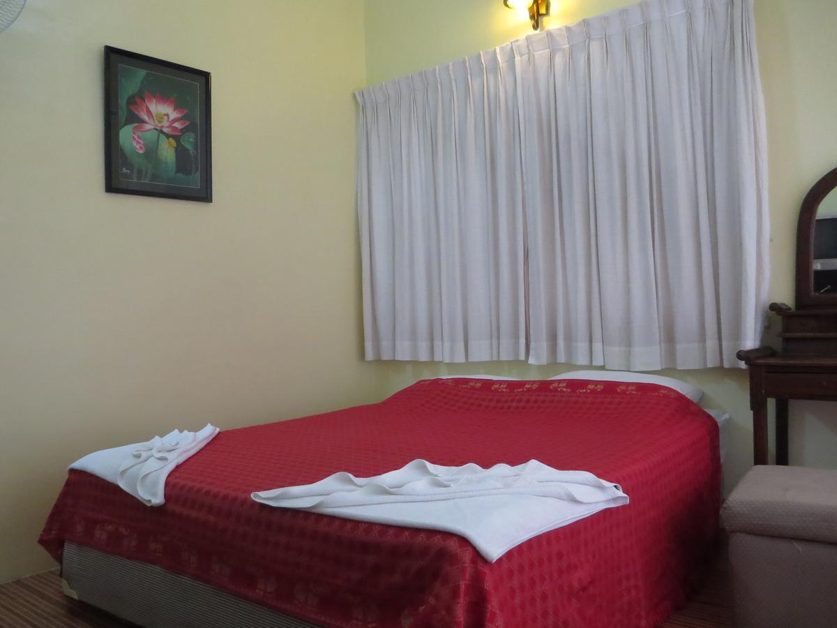פנום פן Goldie Guesthouse מראה חיצוני תמונה